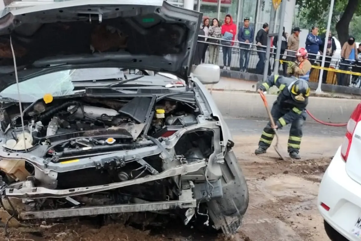 Accidente en Buenavista. Foto: X @Bomberos_CDMX