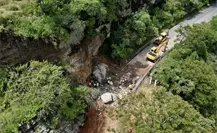 Avance lento con la reapertura de la carretera Ixtapan-Coatepec Harinas en Edomex