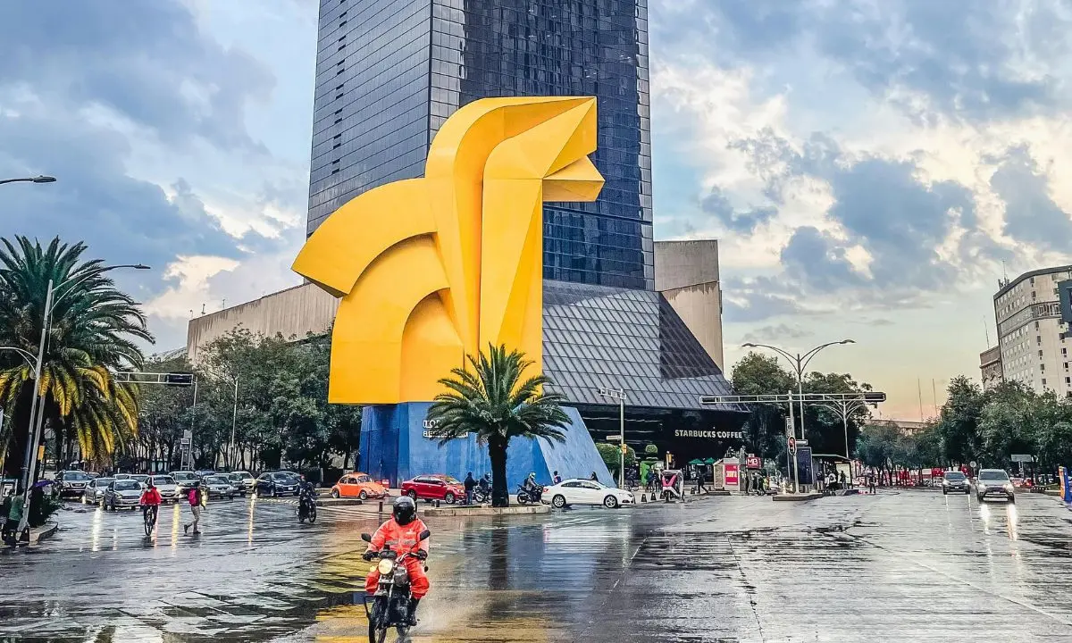 Paseo de la Reforma bajo la lluvia.  Foto: Pexels