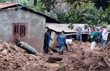 Tromba causa daños en comunidades del Edomex: deslaves, damnificados y emergencia en zonas rurales