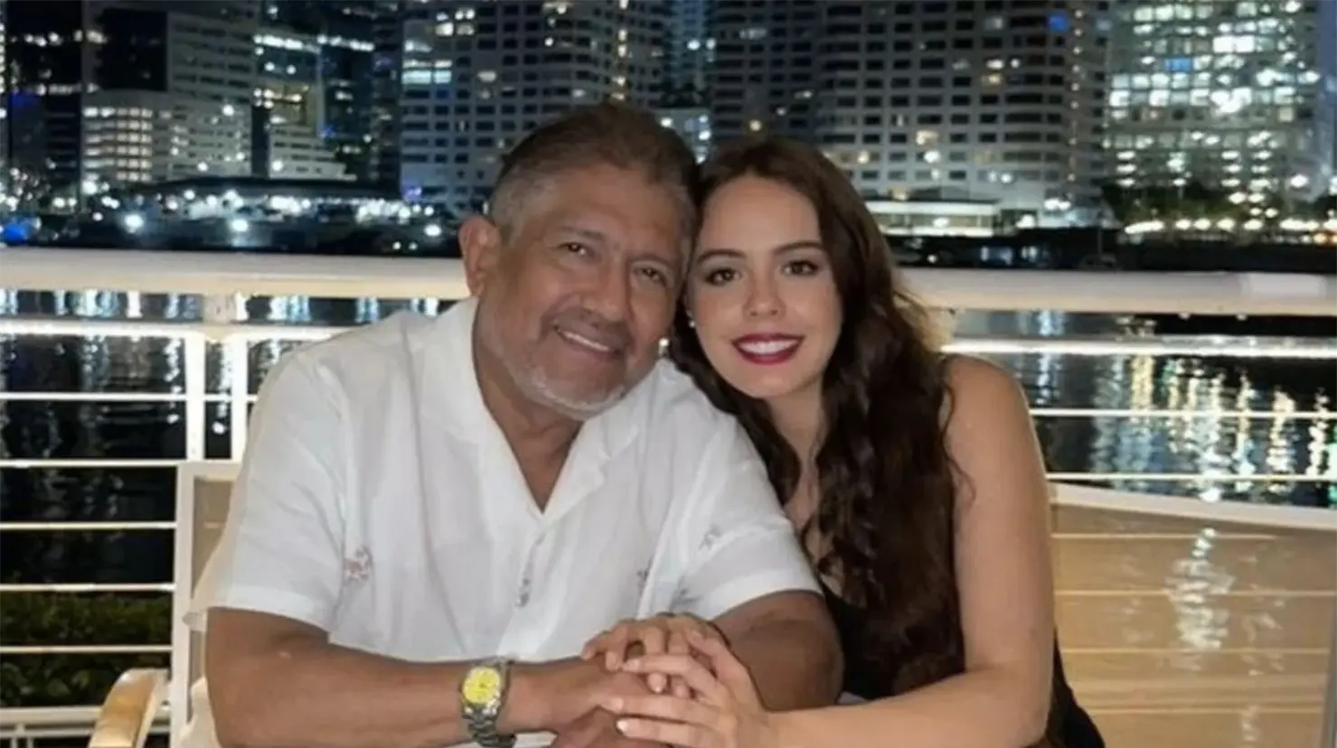 Juan Osorio y Eva Daniela se casaron este sábado por lo civil en Guanajuato. Foto. Especial.