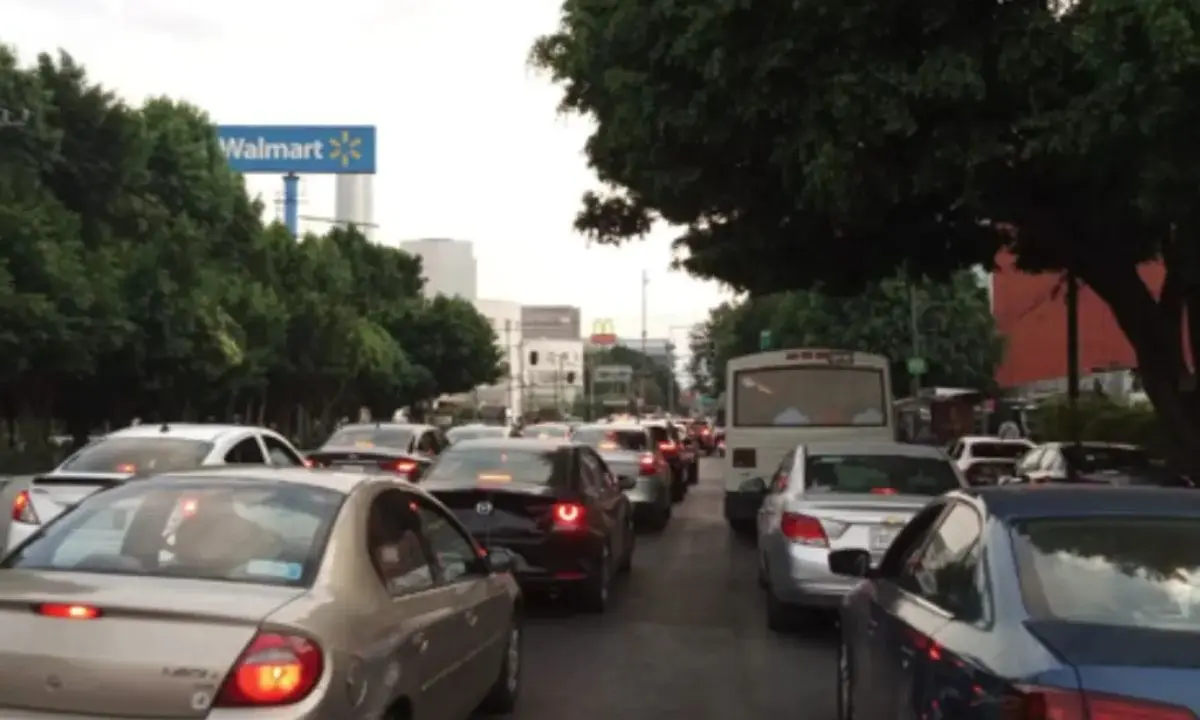 Tránsito pesado en Av. Universidad debido a una marcha en CDMX. Foto: X (@OVIALCDMX)