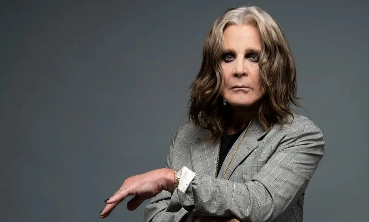 Ozzy Osbourne murió el 22 de julio de 2025 debido a varios problemas que aquejaban su salud entre ellos el Parkinson. Foto. Especial.