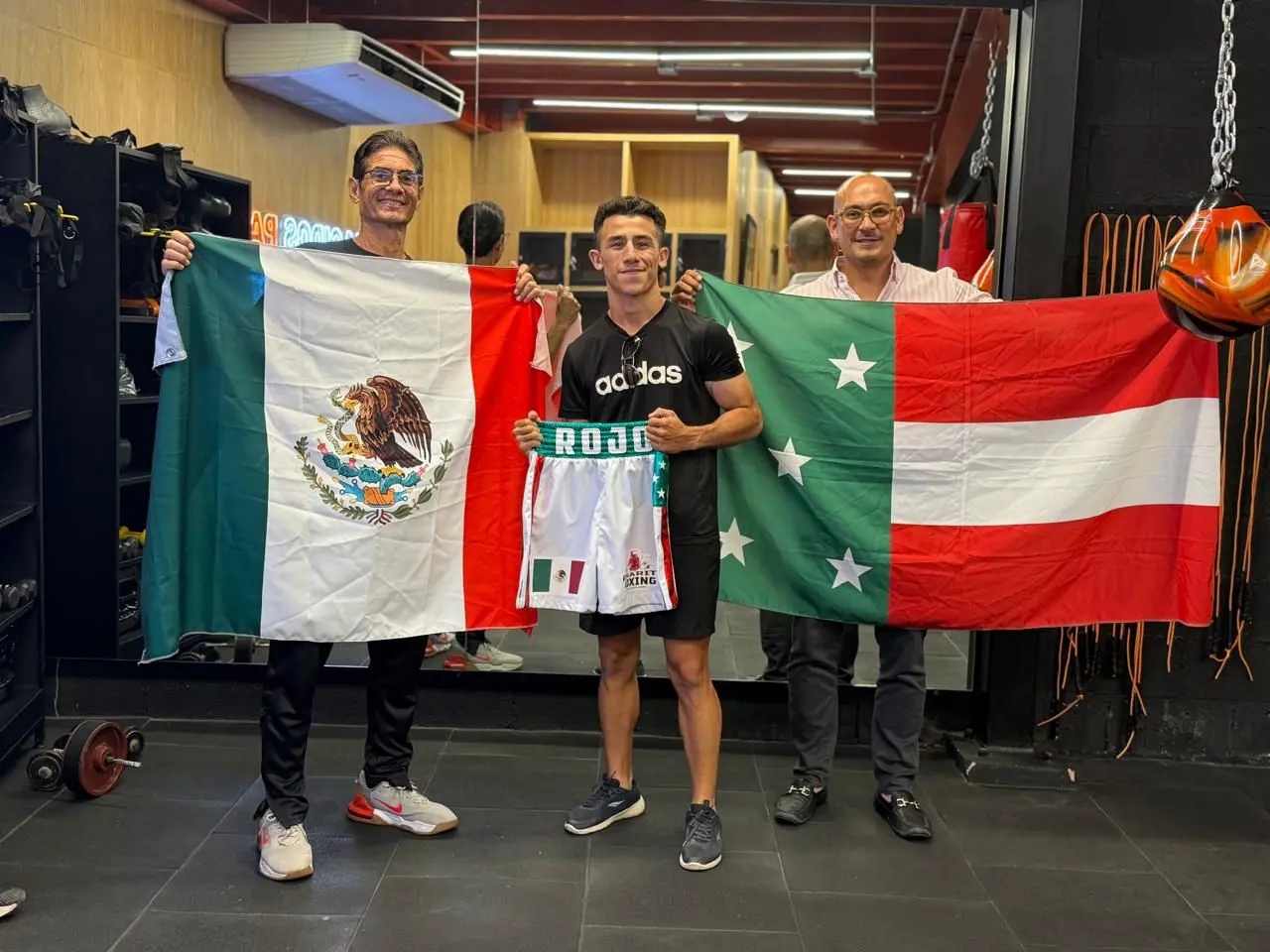 Este combate en París fue el último del año para Pablo Rojo Peraza Foto: Rosarito Boxing