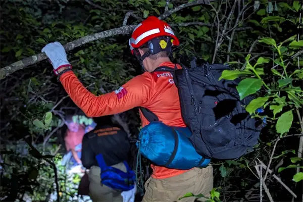 Operativo de rescate exitoso garantiza seguridad de senderistas en Cerro de la Silla