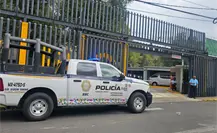 VIDEO | Evacúan la preparatoria 6 de la UNAM por posible explosivo; autoridades revisan el plantel