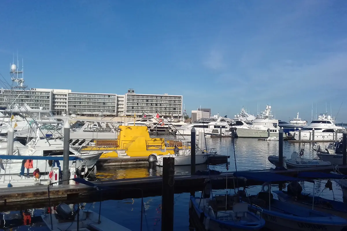 Cierran actividades en la Marina de Cabo San Lucas a partir de la medianoche de hoy domingo, por la cercanía del huracán Priscila. Foto: Modesto Peralta Delgado.