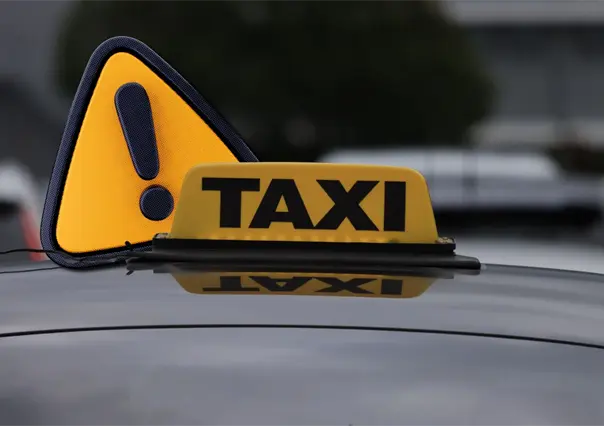 Suspenden a cinco choferes de taxis en Piedras Negras por acoso sexual contra pasajeras