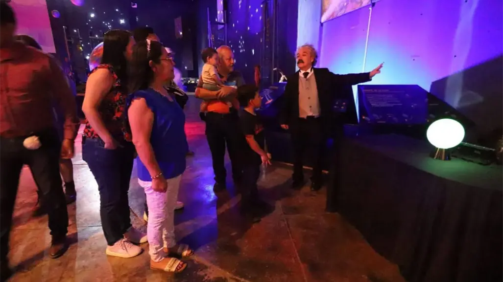 Familias disfrutan "Una Noche en el Museo" en el Tamux de Ciudad Victoria