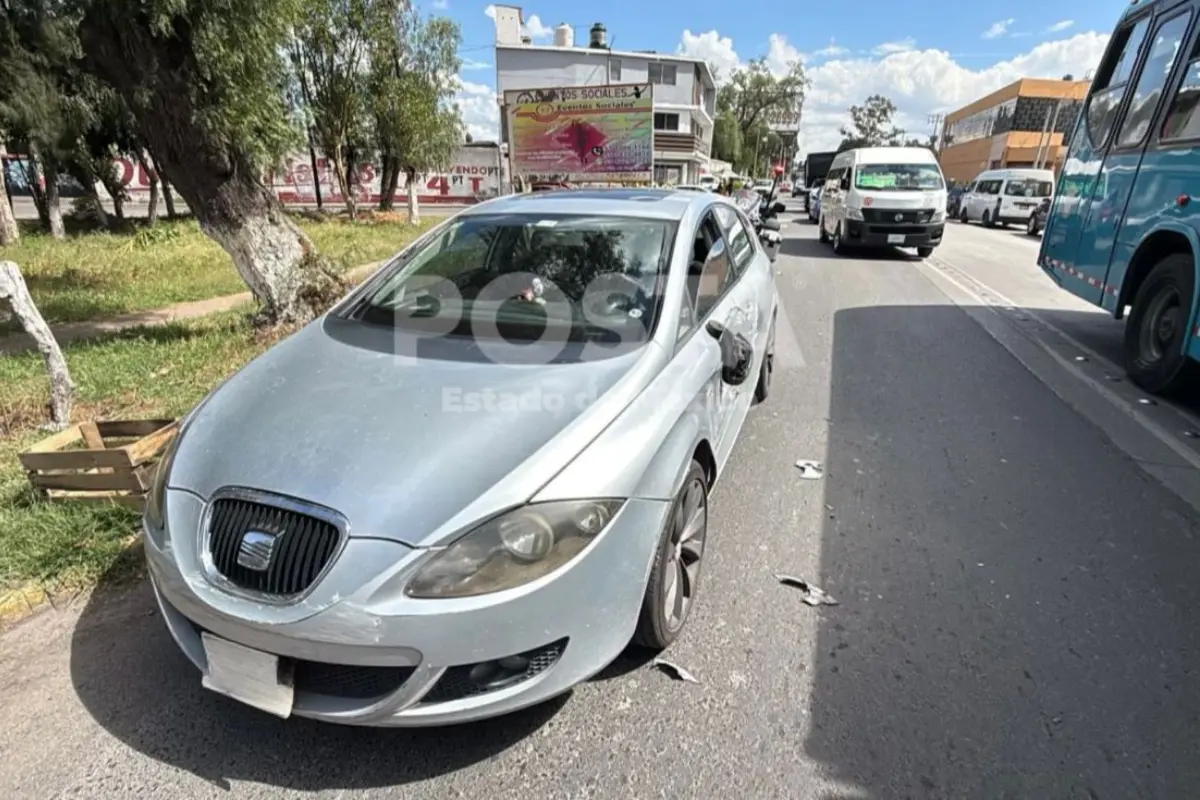 Automóvil involucrado en accidente vial en Edomex. Foto: Osvaldo Müller