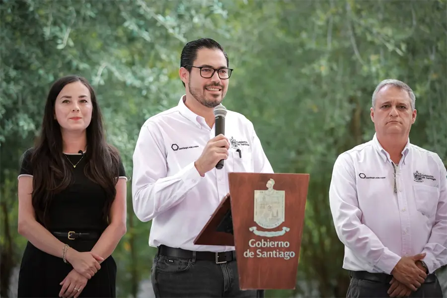 David de la Peña y DIF Santiago lanzan brazaletes de localización para adultos mayores