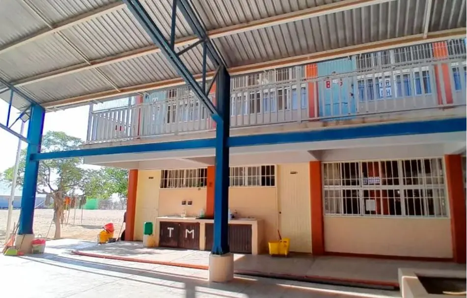 Las aulas lucirán vacías este martes en Los Cabos y La Paz, tras suspender actividades en las escuelas por la proximidad de Priscila. Foto: Archivo.