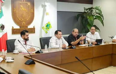 Gobernador Díaz Mena supervisa temas del transporte público en reunión con ATY