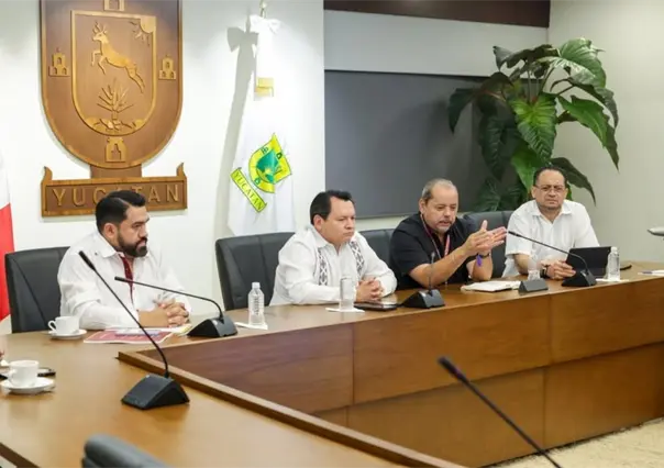 Gobernador Díaz Mena supervisa temas del transporte público en reunión con ATY