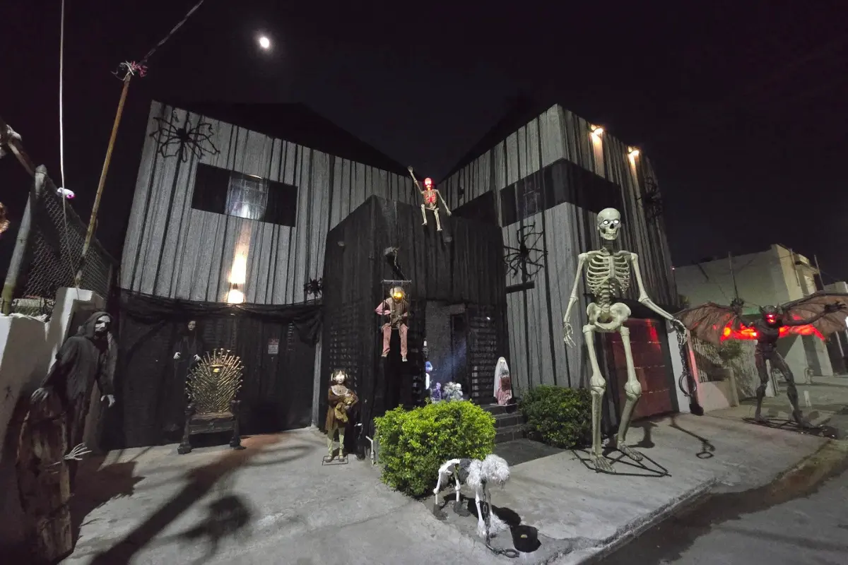 La impresionante casa de Halloween en la frontera de Tamaulipas | Foto: Paloma Almanza