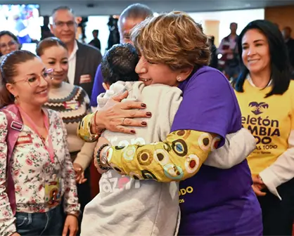 Delfina Gómez entrega 25 millones de pesos al Teletón; en esto se invertirán los recursos