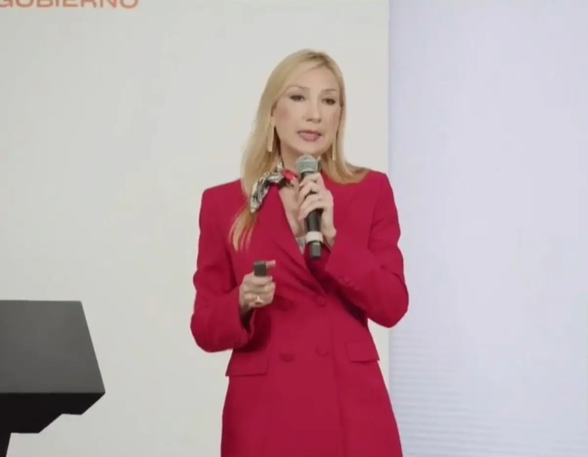 Alma Rosa Marroquín, secretaria de salud en Nuevo León Informa. Foto: Gobierno de Nuevo León.
