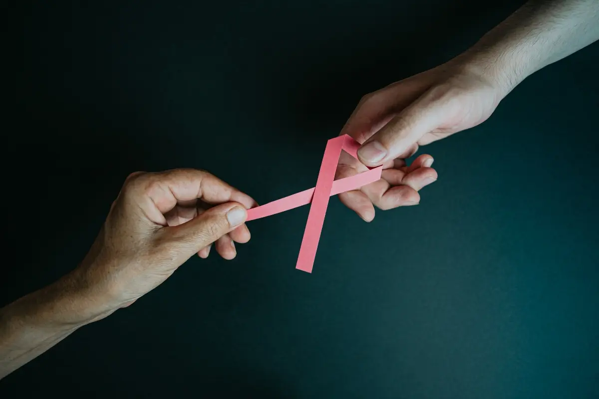 Imagen ilustrativa sobre la lucha contra el cáncer. Foto: Canva