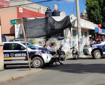 Ejecutan a hombre frente a secundaria en Ecatepec; agresores huyeron