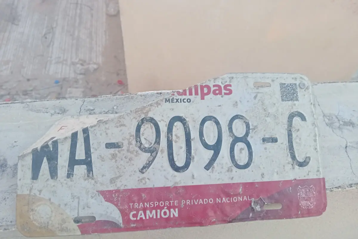 Para muchos ciudadanos representa angustia y dudas sobre qué hacer, a dónde acudir y cuánto costará la reposición. Foto: Facebook Placas Extraviadas