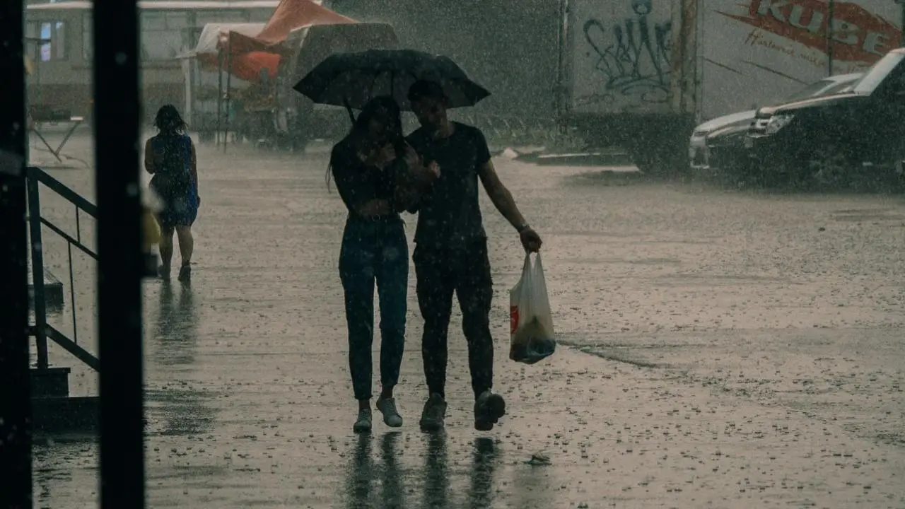 Priscilla gana fuerza y provocará intensas lluvias en estos municipios del Edomex. Foto: Canva / cgproteccioncivil.edomex.gob