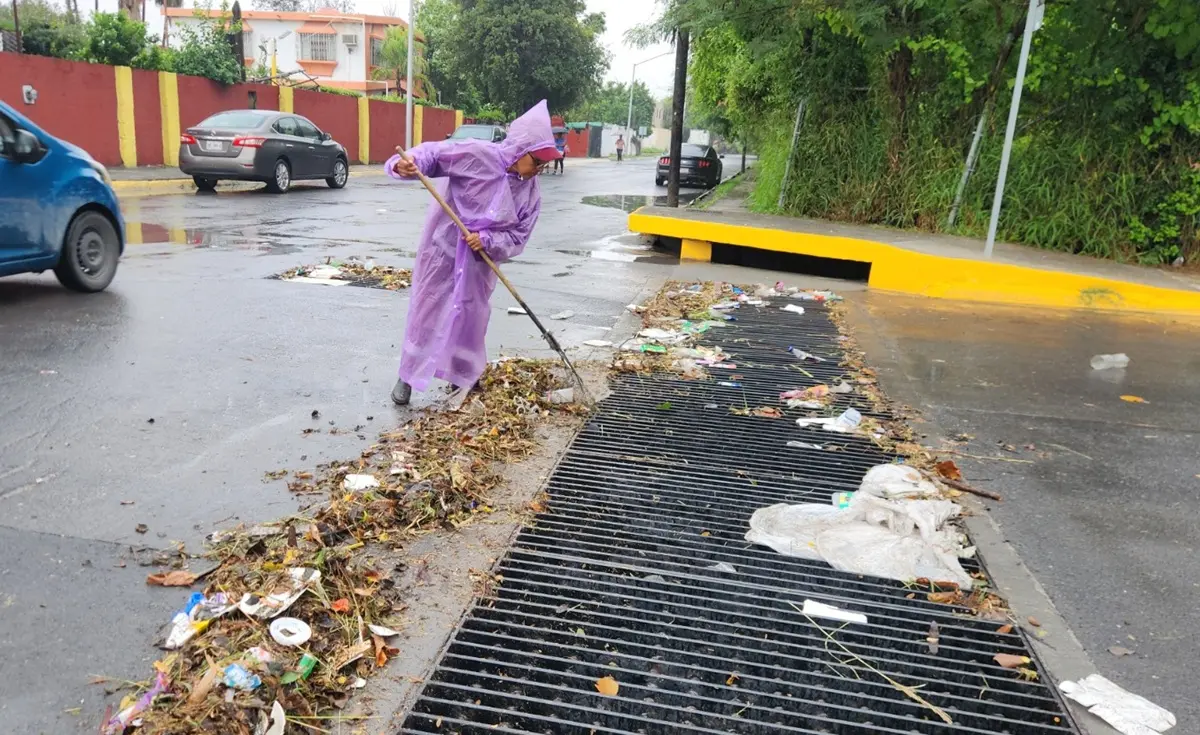 El Gobierno de Escobedo hace un llamado a la ciudadanía para colaborar evitando tirar desechos en la vía pública. Foto: Gobierno de Escobedo