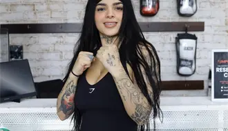 Karely Ruiz paga operación de menor con parte del premio Stream Fighters 4