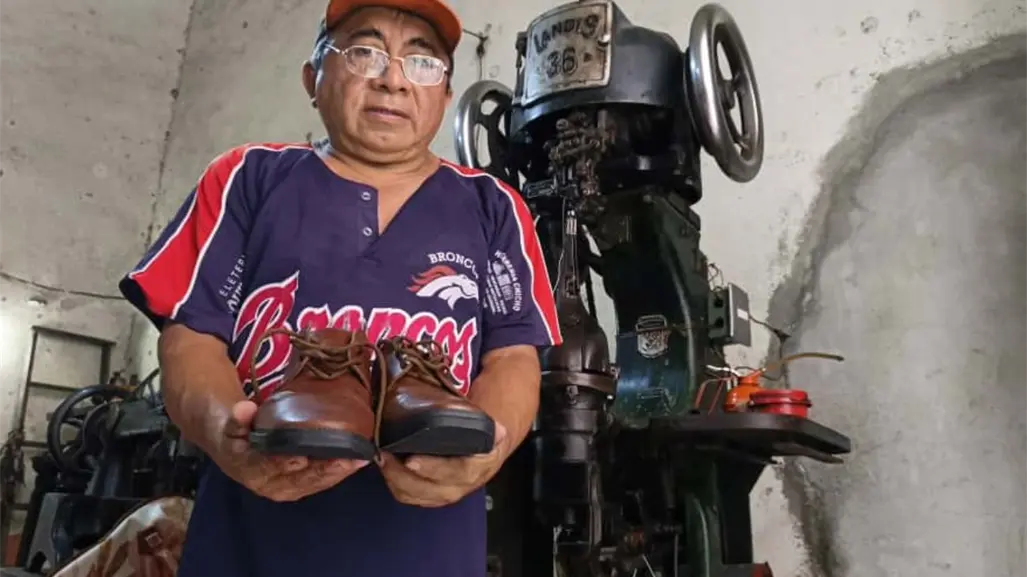 Don Feliciano Gio, el zapatero que rescata pasos en el corazón de Mérida