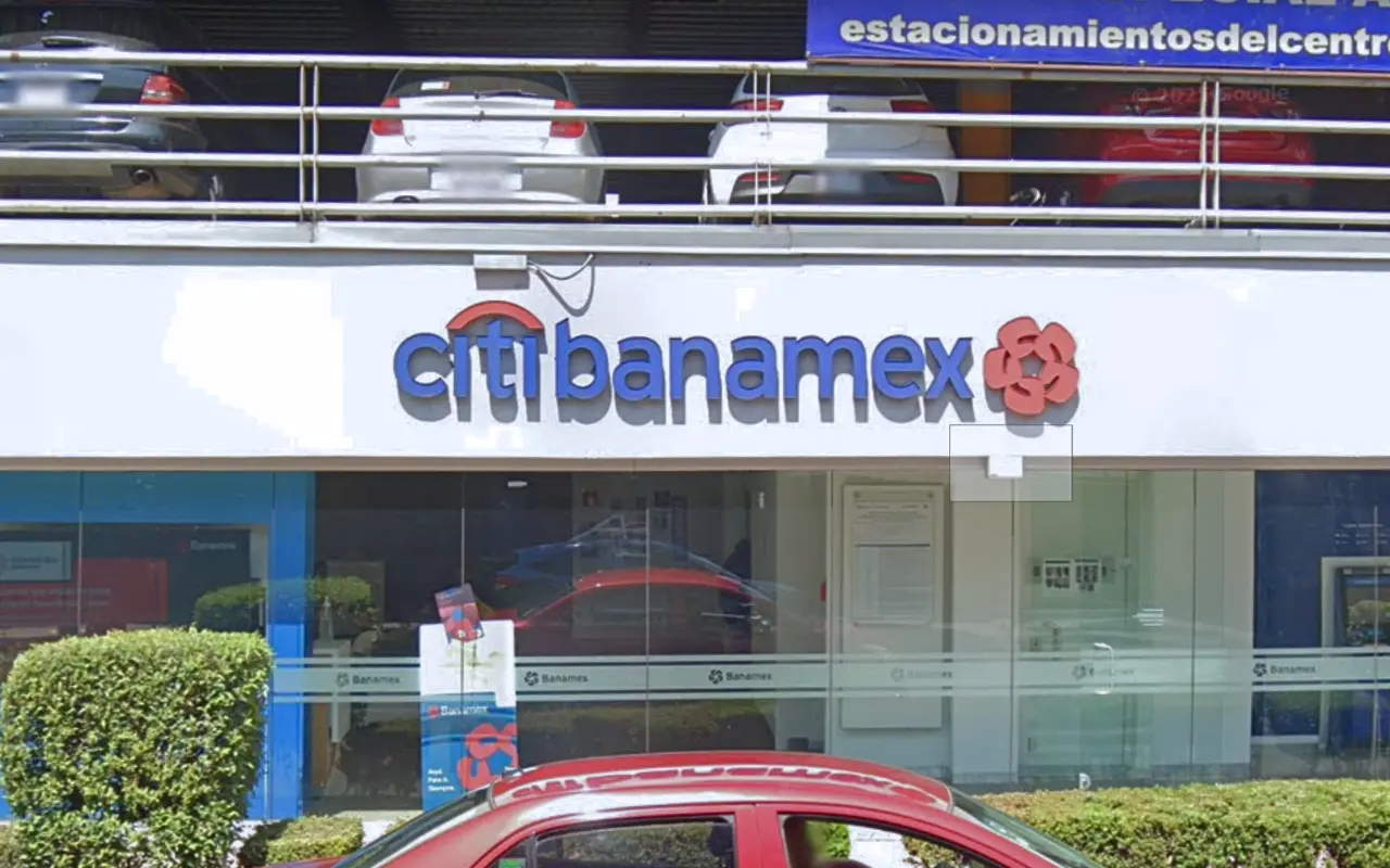Fachada de banco. Foto: Google Maps