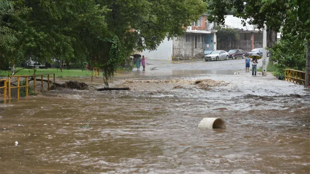 Por desborde del río San Marcos cierran vialidades en la capital de Tamaulipas