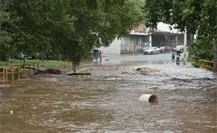 Por desborde del río San Marcos cierran vialidades en la capital de Tamaulipas
