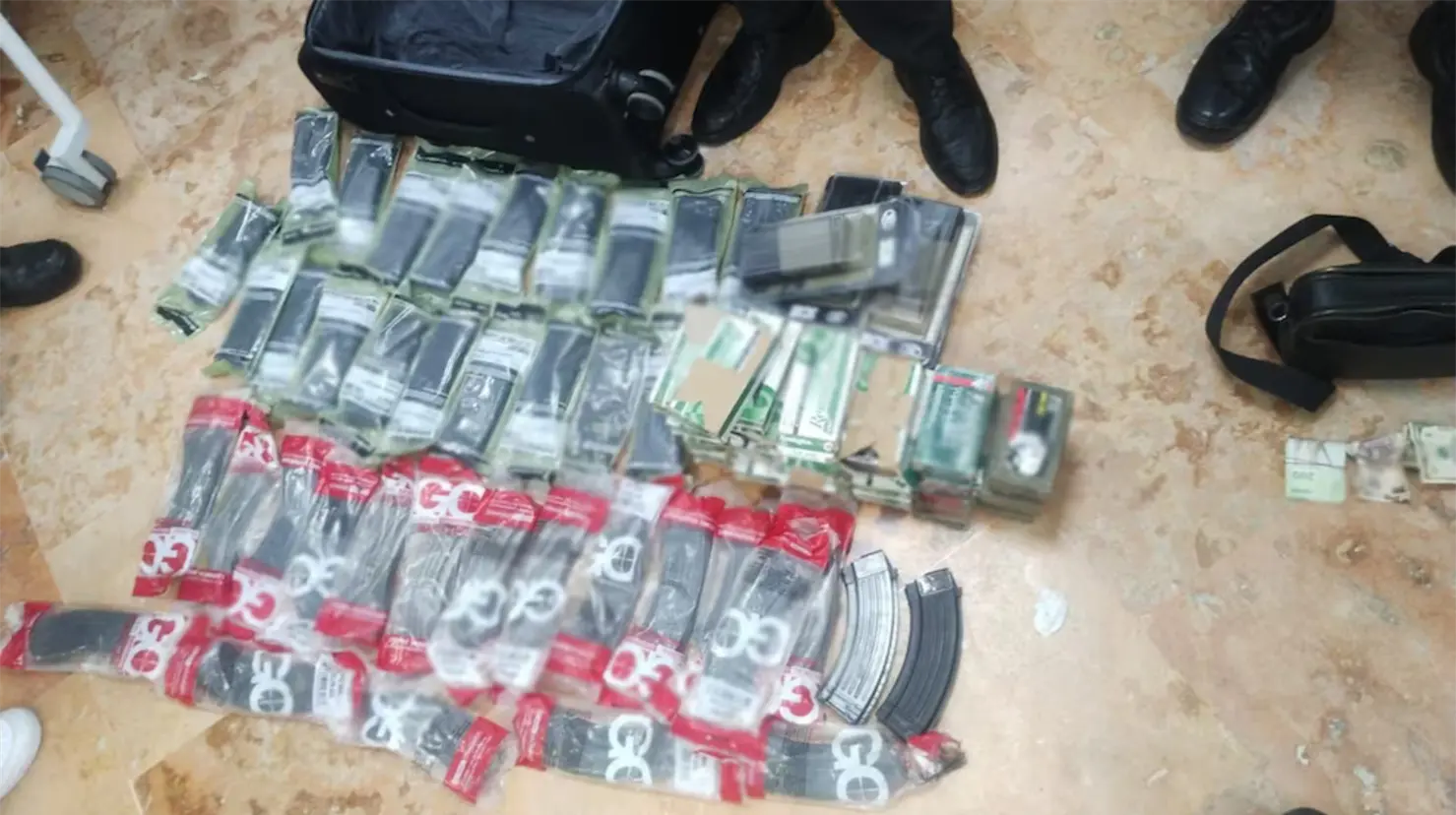 Aseguran aeronave con armas y drogas en el Aeropuerto Internacional de Cancún. Foto: Guardia Nacional