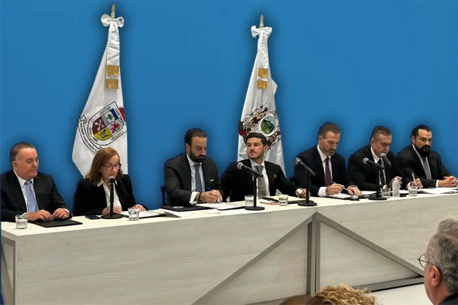San Pedro y Monterrey avalan renombrar Calzada en honor a Mauricio Fernández 