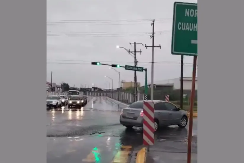 Aparecerá nuevamente Pennywise en la esquina del Paseo Loma Real y Av. Tecnológico | Foto: Perla Herrera