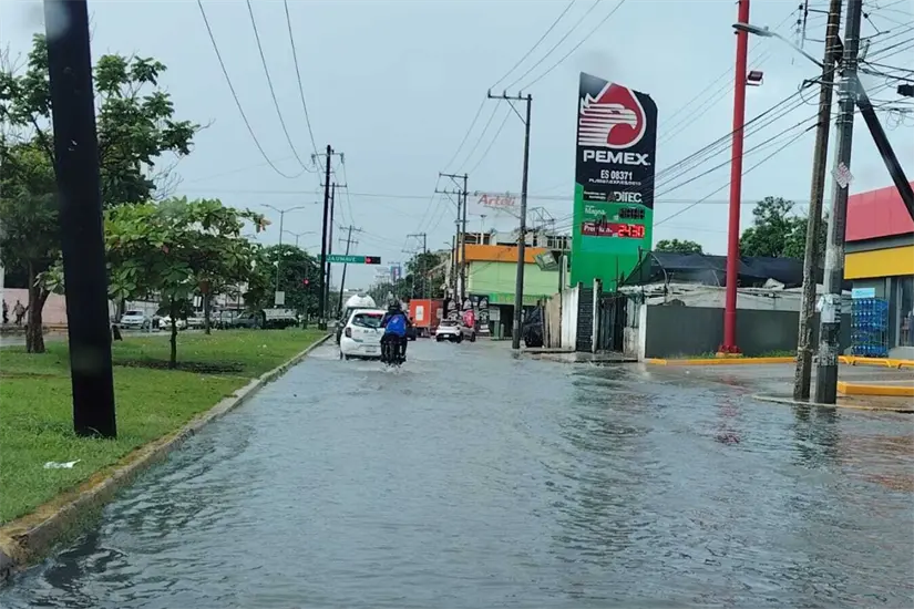 Encharcamientos en la zona urbana del sur de Tamaulipas. Foto: Carlos García