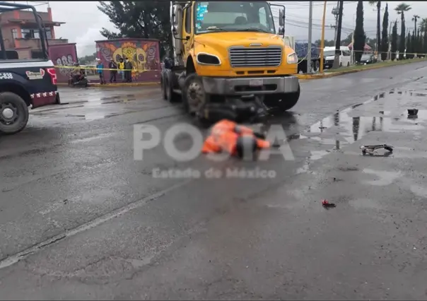 Fatal accidente en Tultepec: motociclista muere tras ser embestido por un tráiler