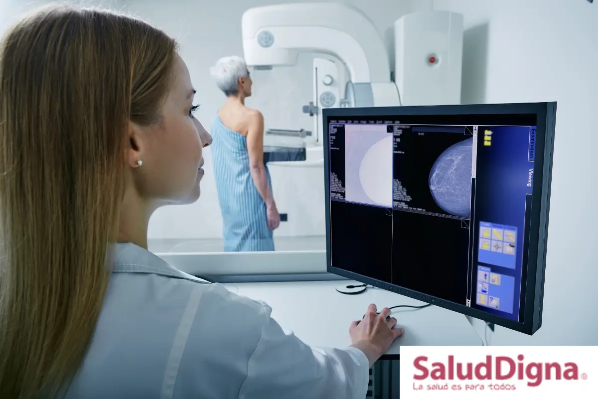 Salud Digna lanza campaña con mastografías gratuitas y descuentos especiales en octubre. Foto: Canva | Salud Digna
