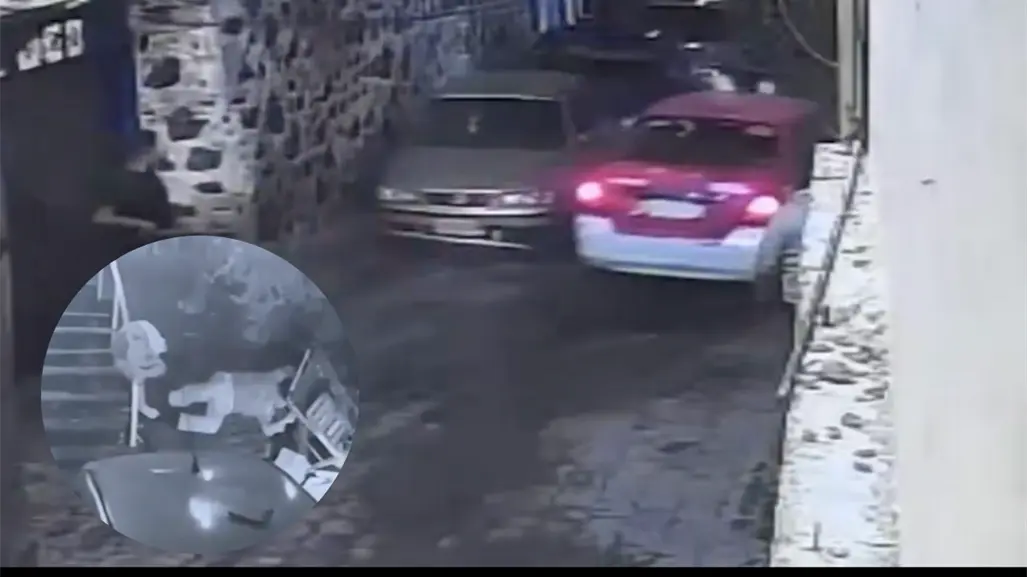 VIDEO | Taxista atropella a familia en Santa Úrsula Coapa tras pelea por estacionarse