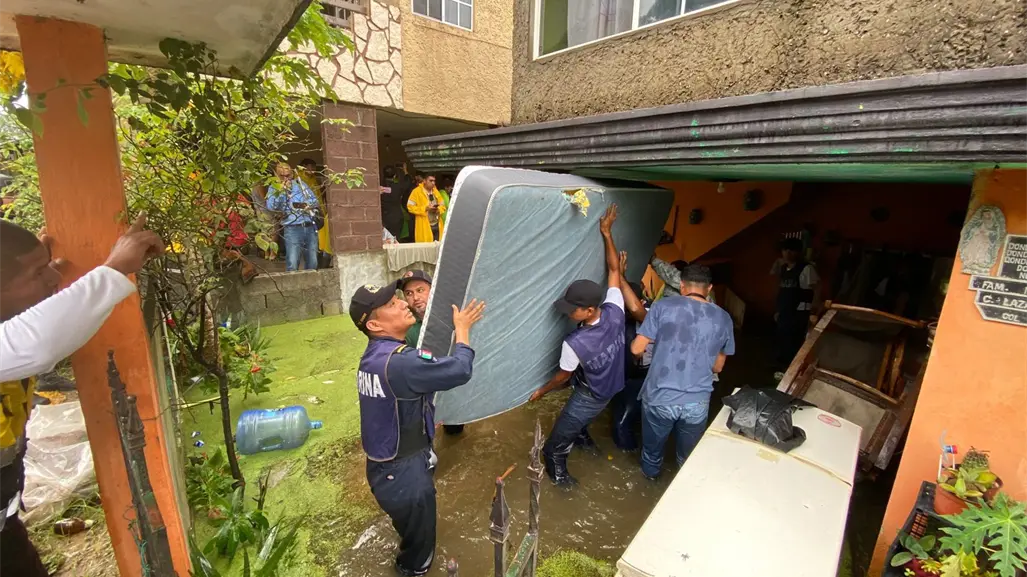 Desalojan a decenas de familias inundadas en Altamira con Plan Marina