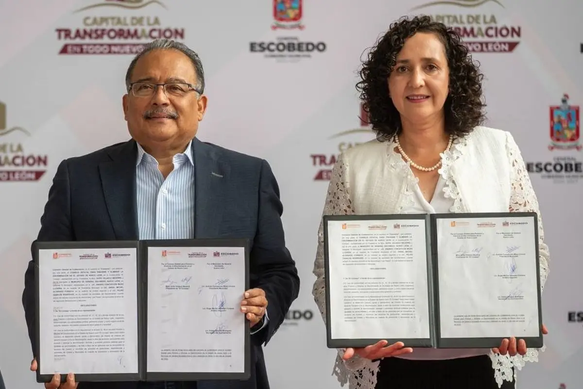 El alcalde de Escobedo, Andrés Mijes, y a Sofía Velasco Becerra, Presidenta del Consejo Estatal para Prevenir la Discriminación, instalaron el Consejo Municipal para Prevenir y Eliminar la Discriminación (COMUPRED). Foto: Gobierno de Escobedo