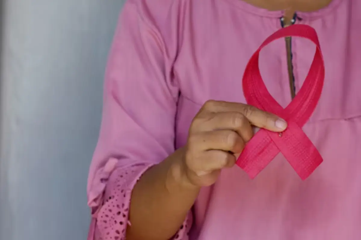 Participa en la conferencia lucha contra el cáncer de mama Altamira para conocer acciones y apoyo en esta causa el próximo 24 de octubre.