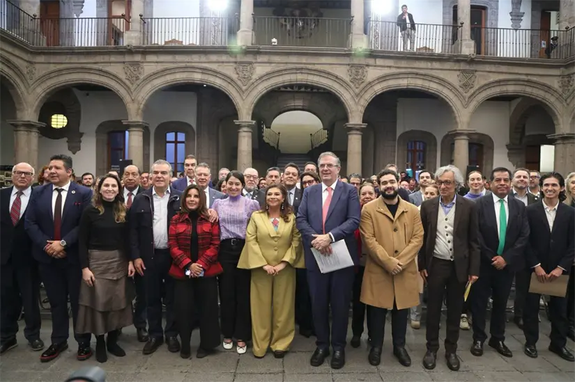 La Jefa de Gobierno dando a conocer plan de inversión. Foto: Gobierno de la CDMX