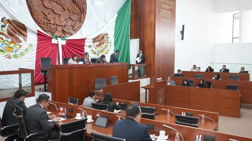 Congreso de Tlaxcala "blinda" a profesores; aprueban prisión a quien acuse falsamente a docentes
