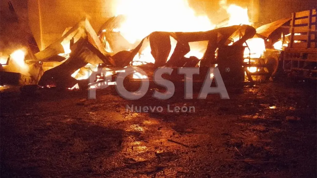 VIDEO l Falla eléctrica habría provocado incendio en caseta móvil de Apodaca