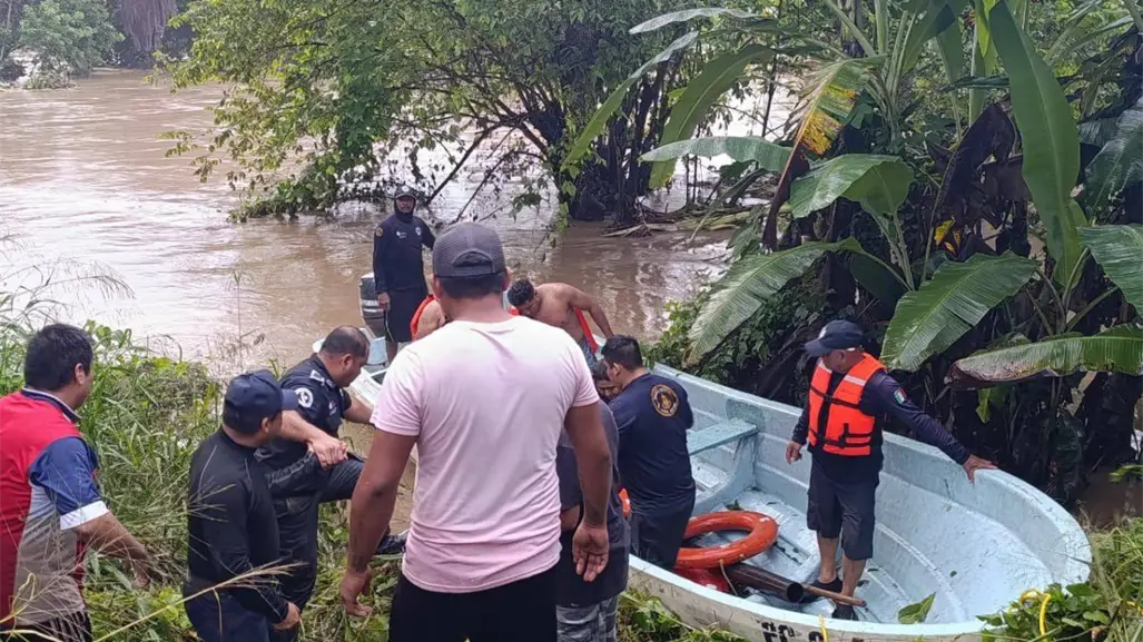 Así han sido los rescates tras el desbordamiento del río Cazones en Poza Rica, Veracruz | VIDEO