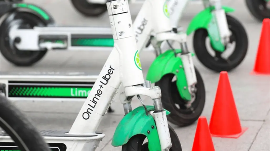 Scooters eléctricos en Monterrey: ¿quién responde en caso de accidentes?