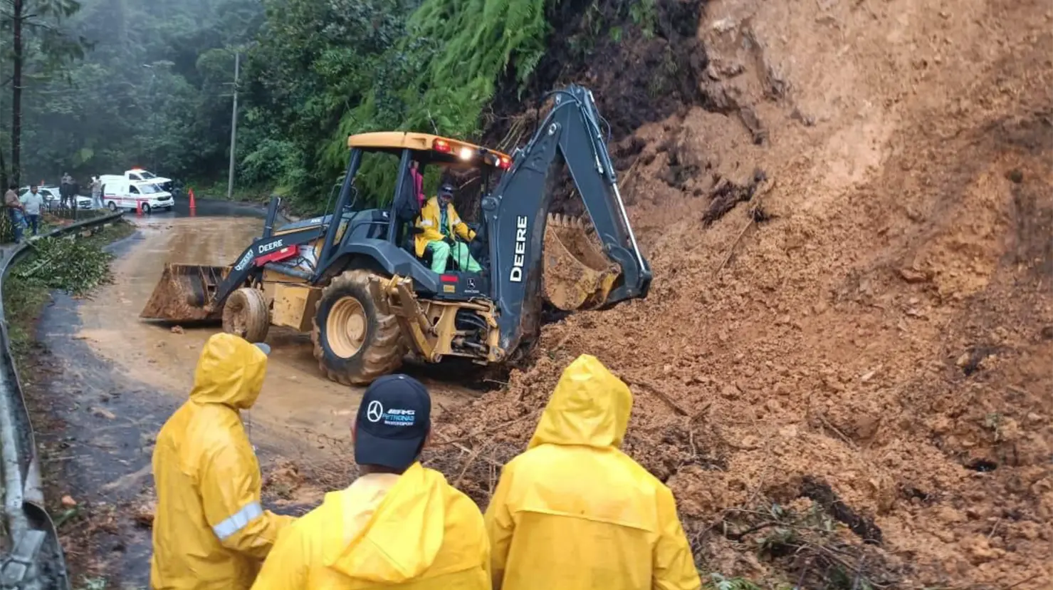 Van 9 muertos y 8 desaparecidos por las lluvias en el norte de Puebla. Foto: Gobierno de Puebla