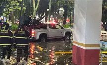 Lluvias en CDMX causan inundaciones, desalojan clínica del ISSSTE  y colapsan vialidades