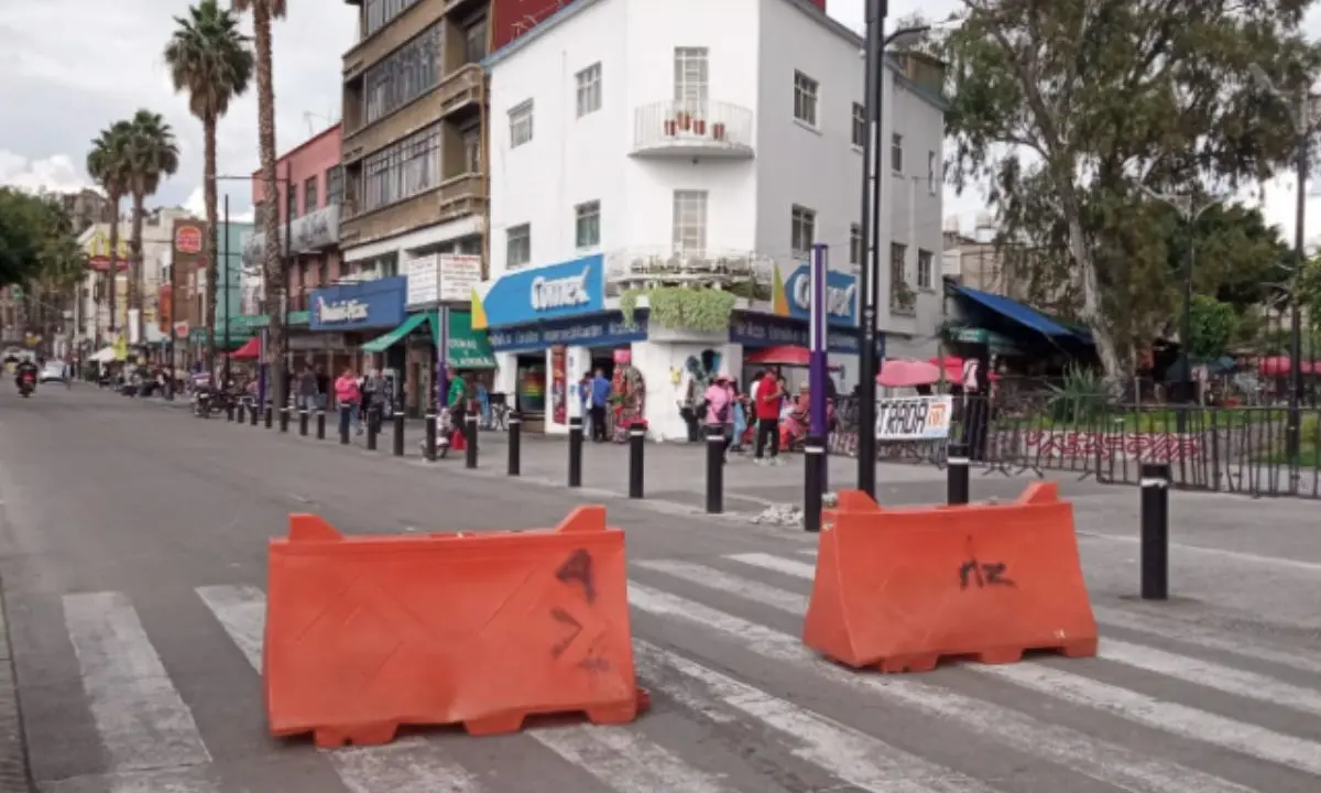Bloqueo vial en CDMX. Foto: X (@OVIALCDMX)