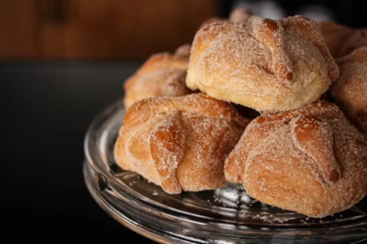 Opciones de pan de muerto en Ciudad Victoria incluyen panaderías y tiendas con variedades tradicionales y rellenas para esta temporada especial.
